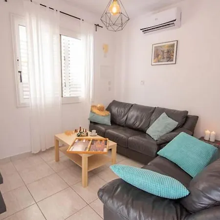 Eden Villa Protaras